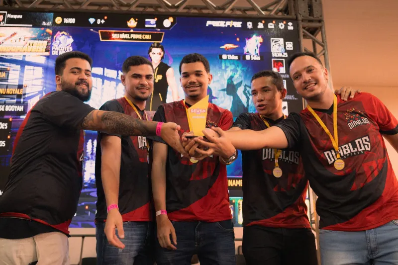 Cast Out, Forged Anew: Why the Greatest Esports Comebacks Follow the Oldest Story Ever Told